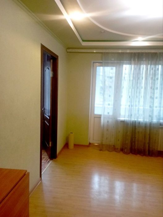 Оренда. 3-х кімн. квартира на вул.Парамонова