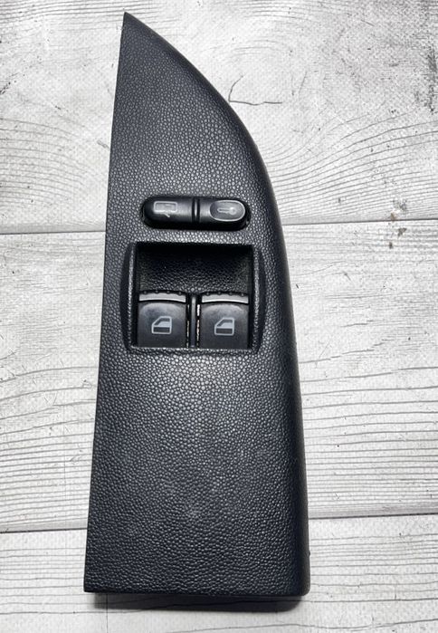 Блок управління склопідйомниками Skoda Octavia Tour (1J3 959 857A)