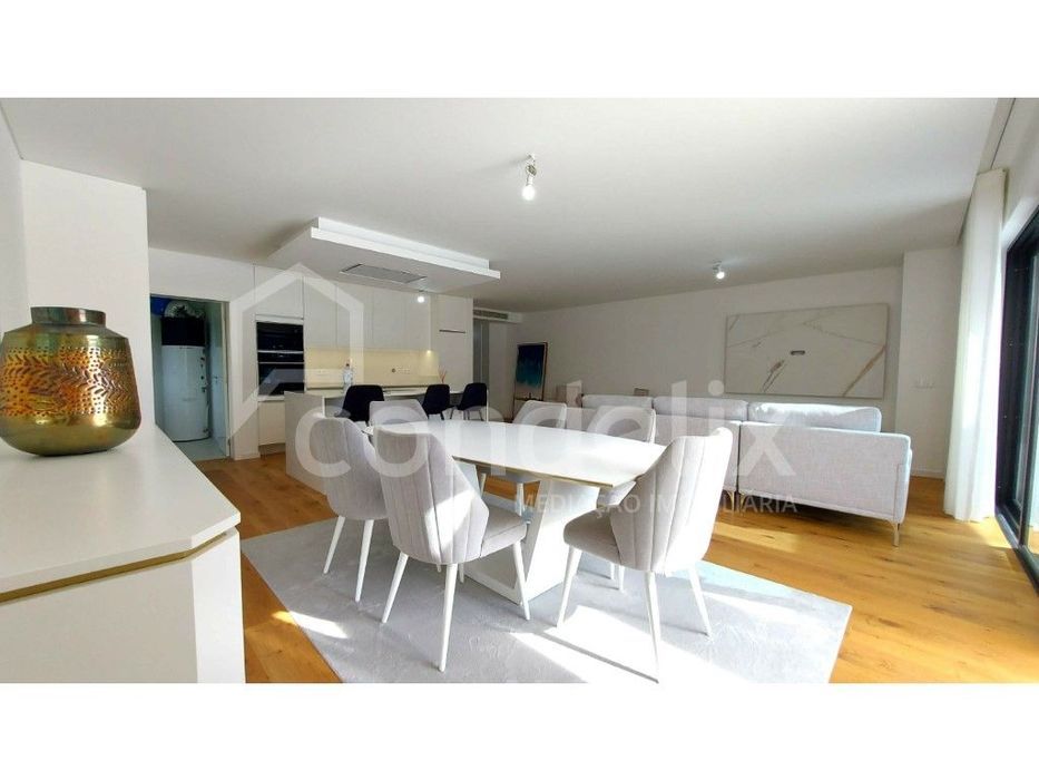 Penthouse duplex T5+1 no coração da cidade do Funchal