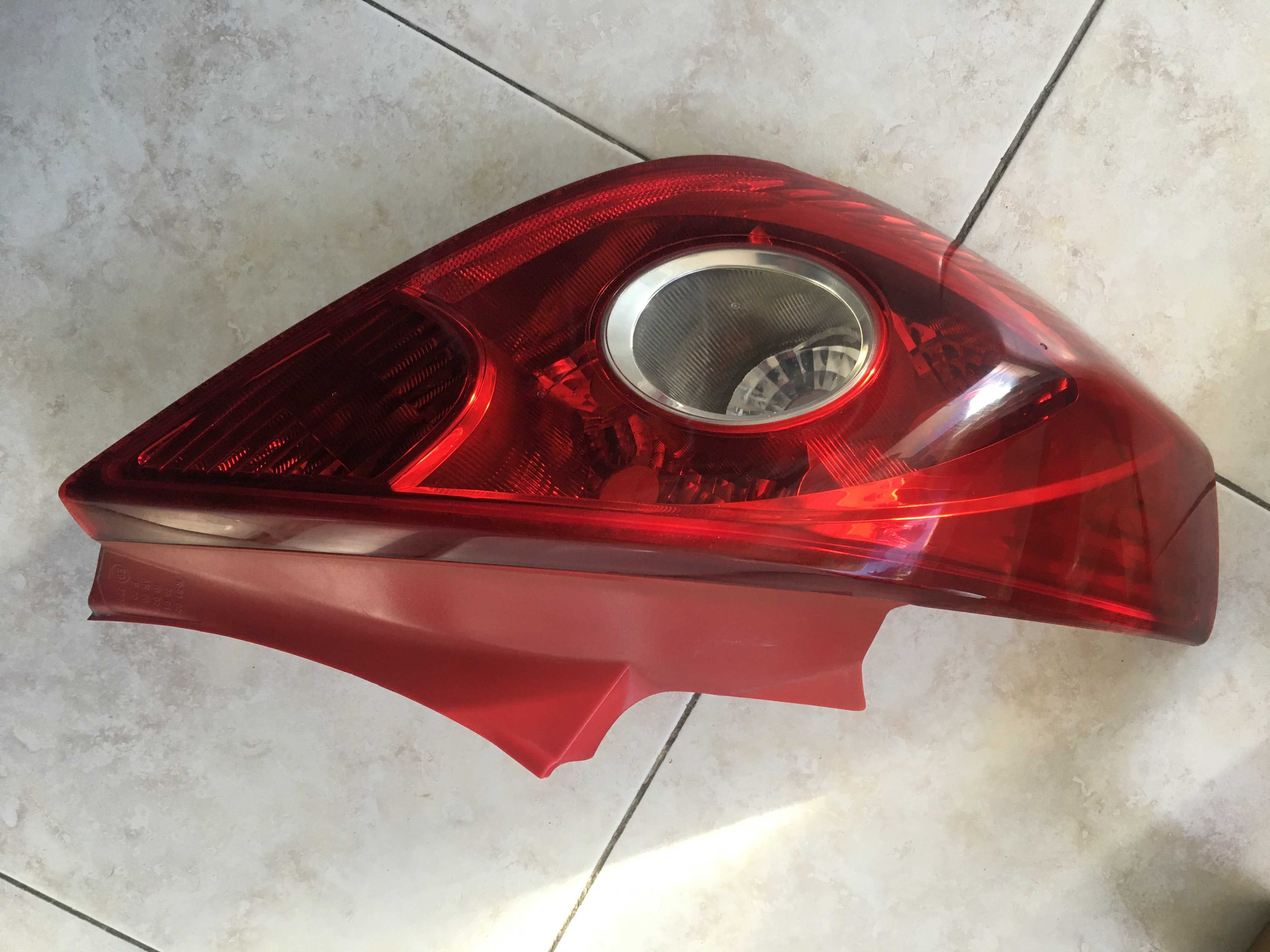 Farol Farolim Opel Corsa D Van (S07), 3 portas Tras Esquerdo GM VALEO