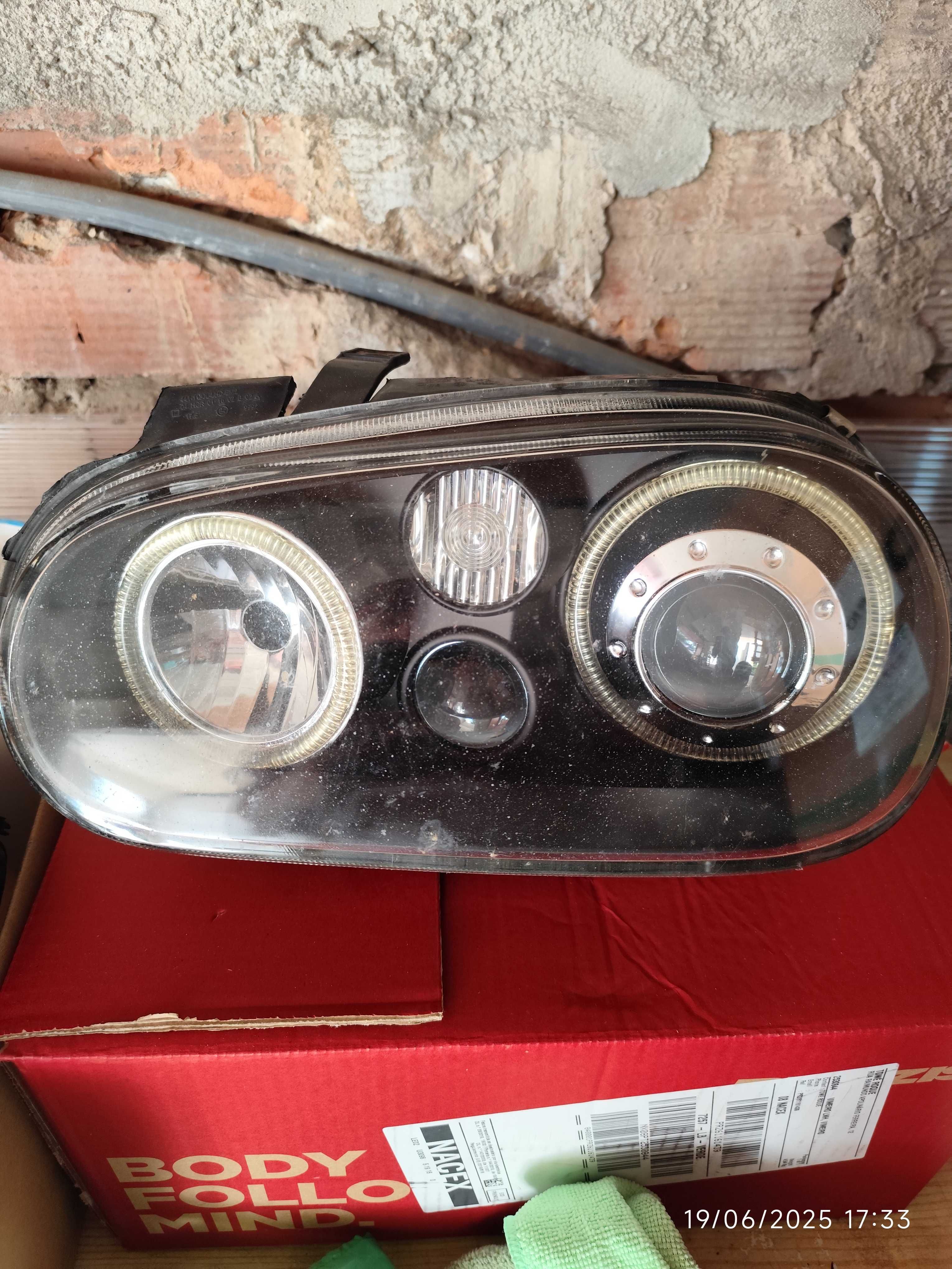 Faróis VW golf 4 Angel eyes depo usados