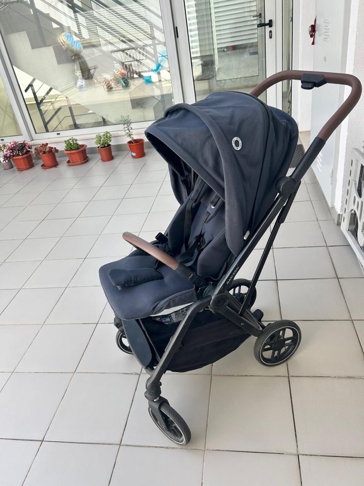 Carrinho Maxicosi maos ovo