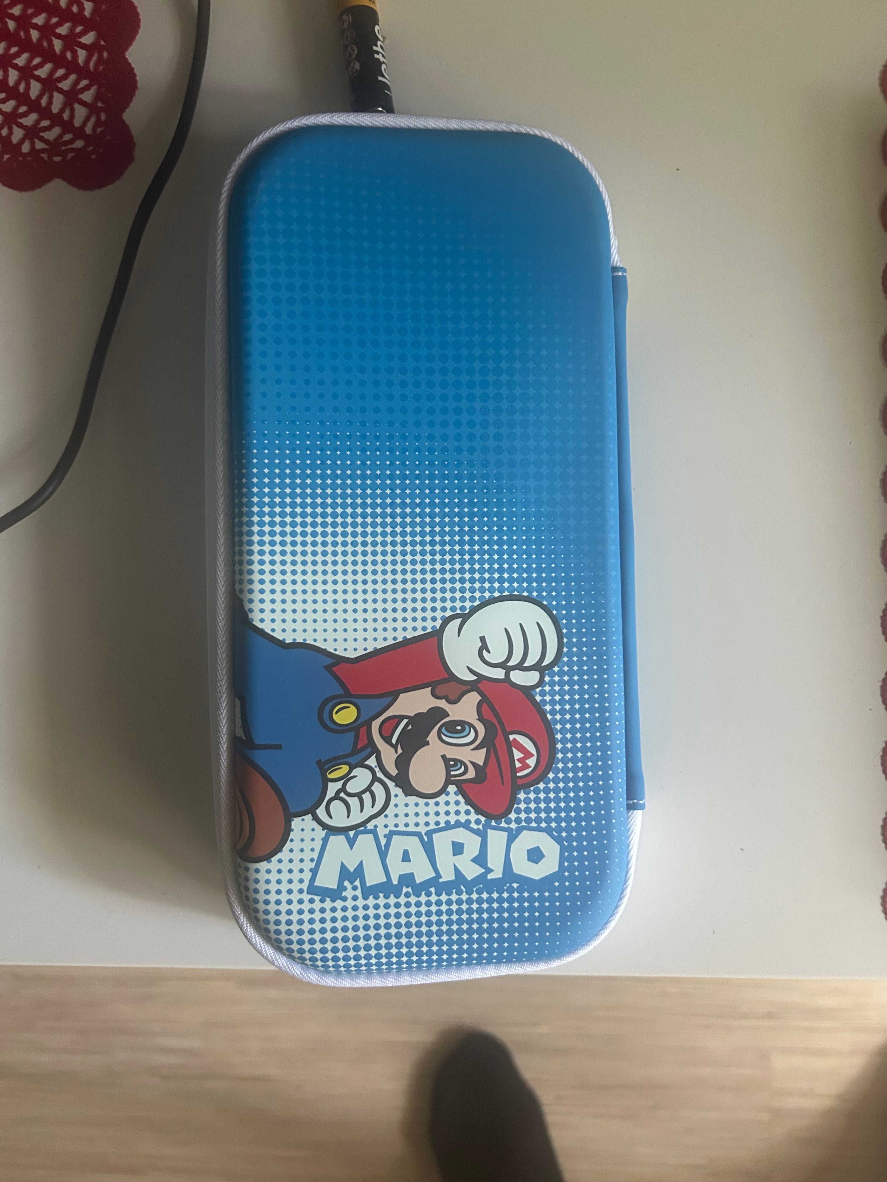 Nintendo Switch OLED + 3 gry w pudełku i 225 gier cyfrowych