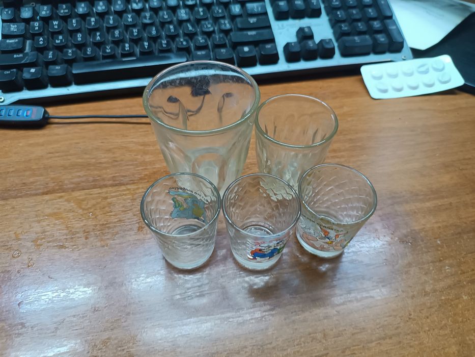Чашка ,стаканы ,рюмки