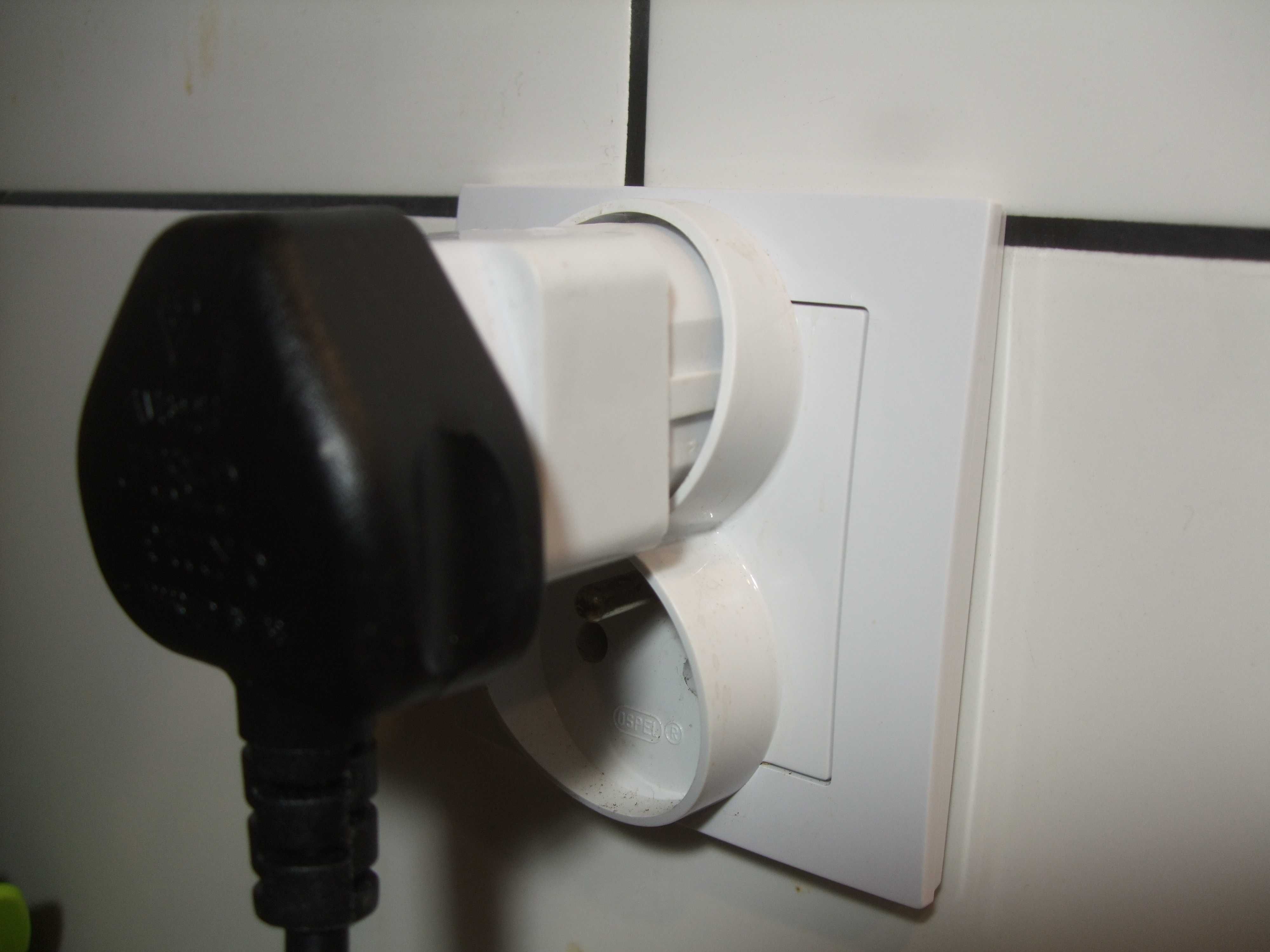 2 szt x PRZEJŚCIÓWKA ANGIELSKA Adapter UK PL Wtyczka Gniazdo 250V 10A