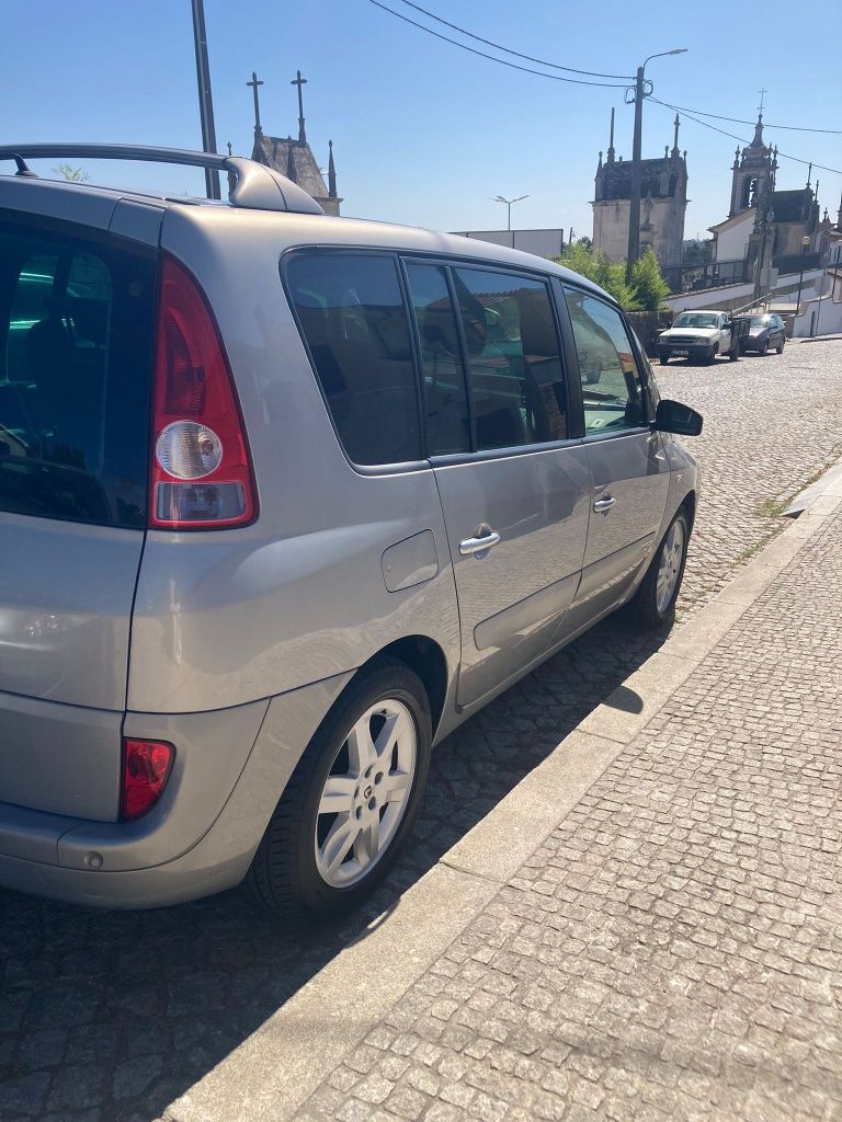 Renault espace 2.2  4000€