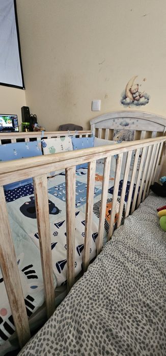 Berço para bebé em ótimo estado