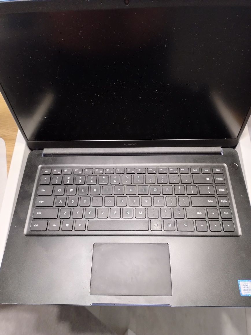 Laptop Huawei D15,6" i5,win 10