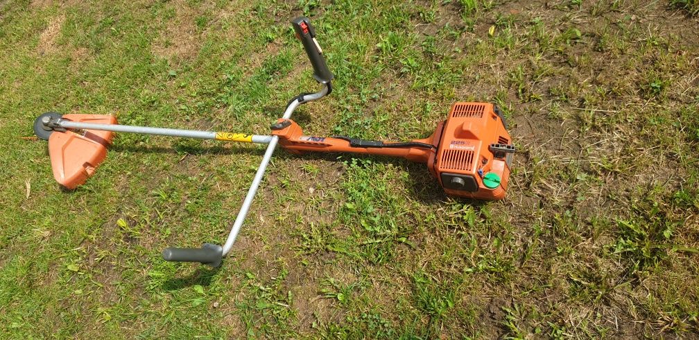 Kosa spalinowa husqvarna 225r
