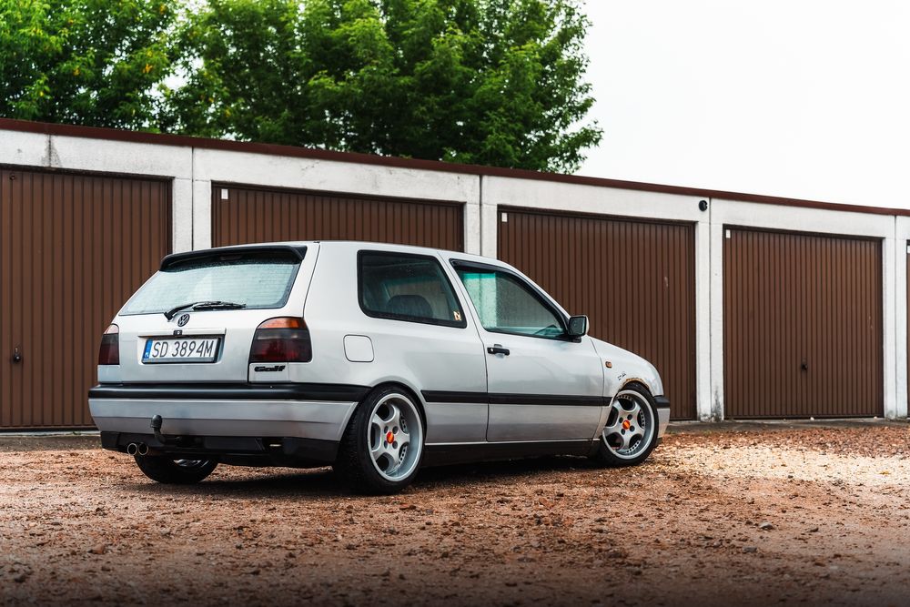 Volkswagen Golf III, 1.6 benzyna 75 km, gwint, daily.