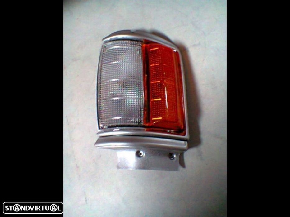 farolins pisca da frente da toyota hilux LN56 novos