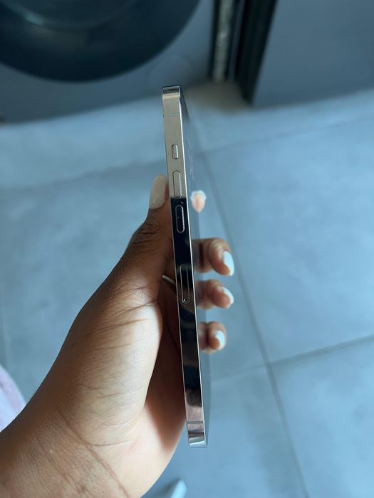 14 pro max( bateria80%)