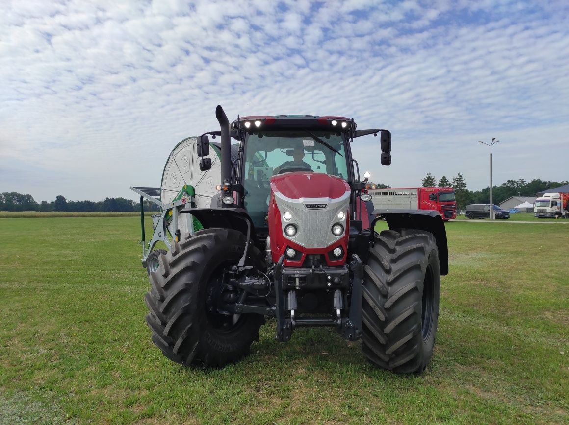 McCormick X7.618 P6-DRIVE biegi pełzające, Amortyzowana oś, 6 cyl,  0%