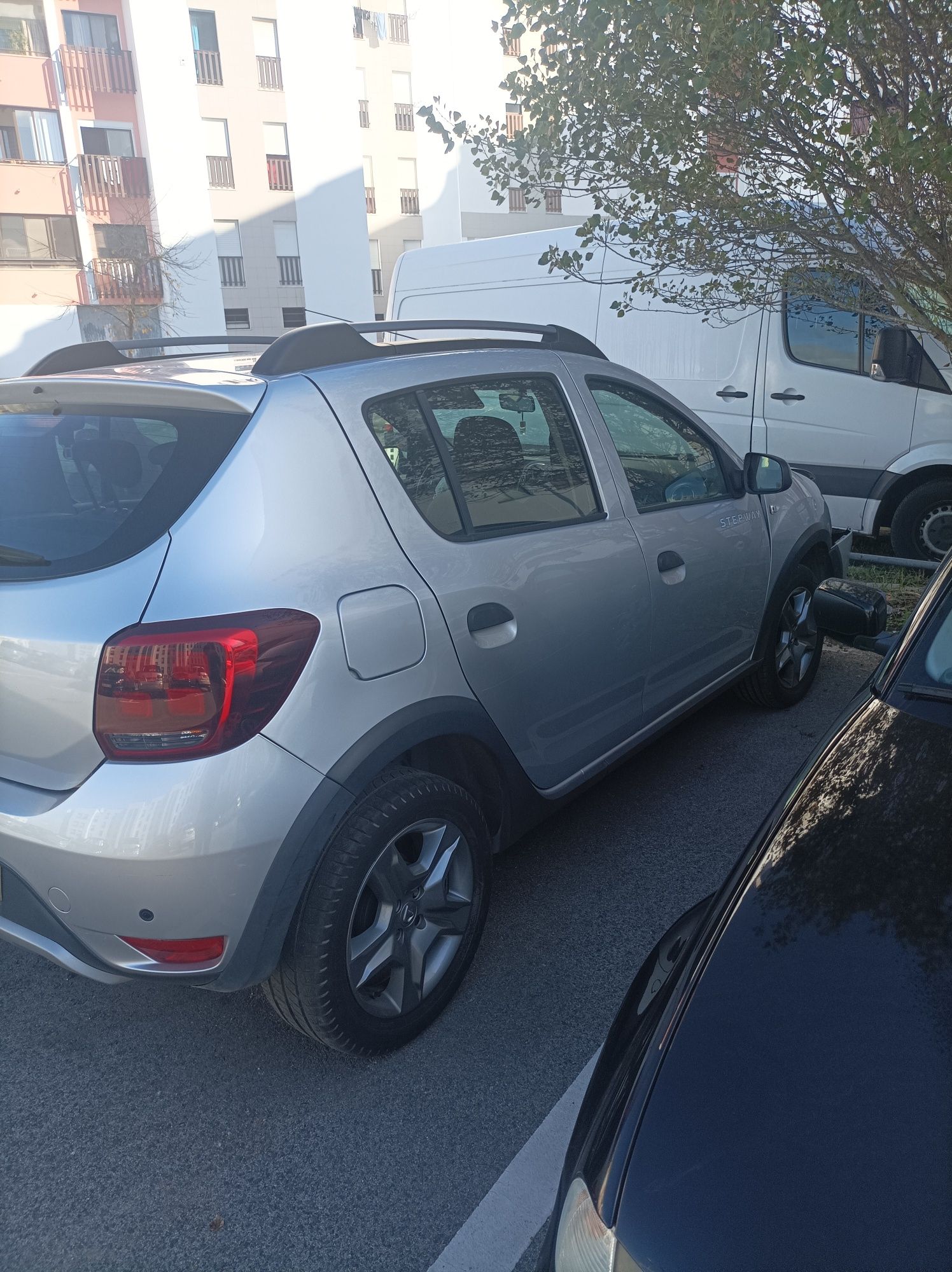 Dacia Sandero stepway 1.5dci acidentado