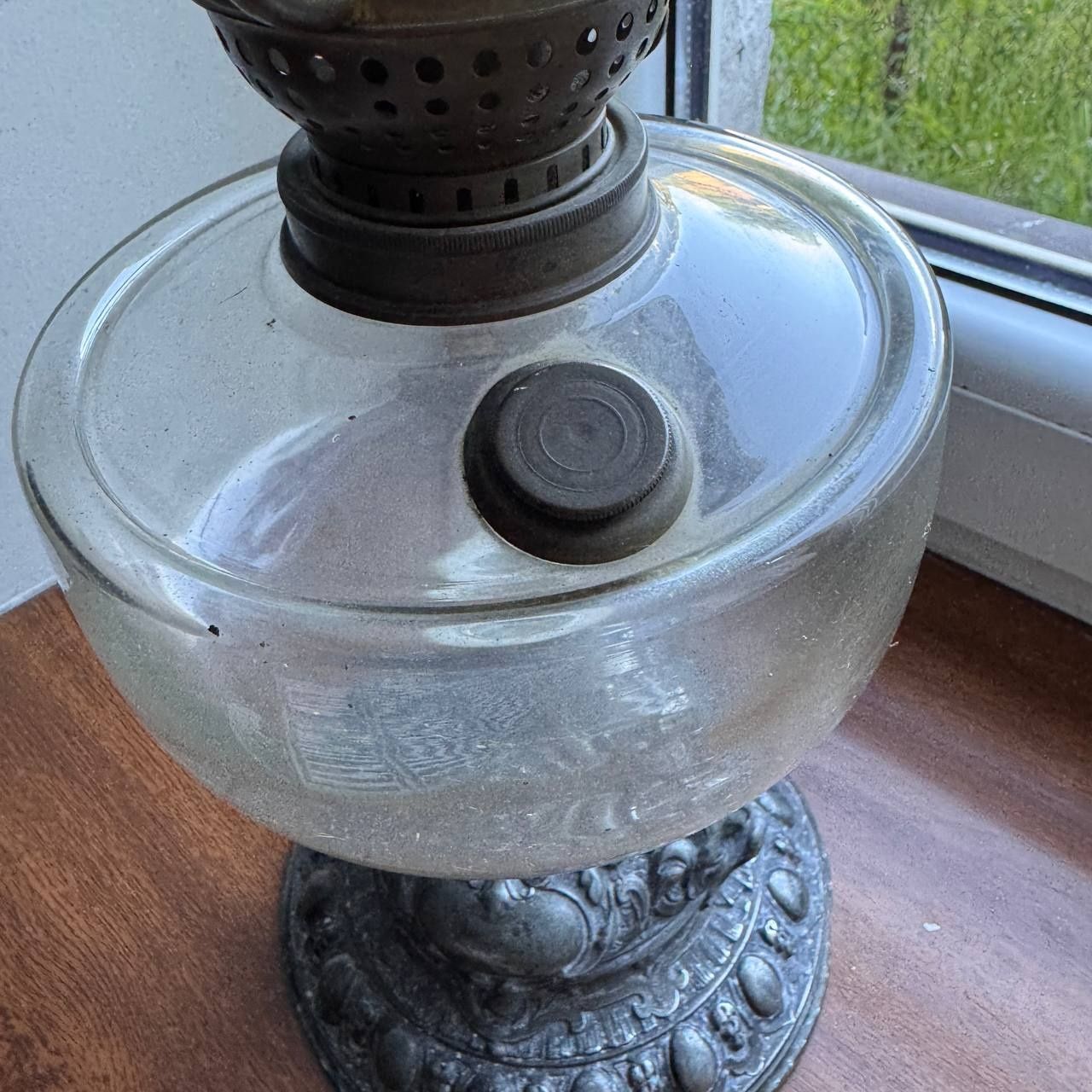 Lampa naftowa Szklana początku XX wieku