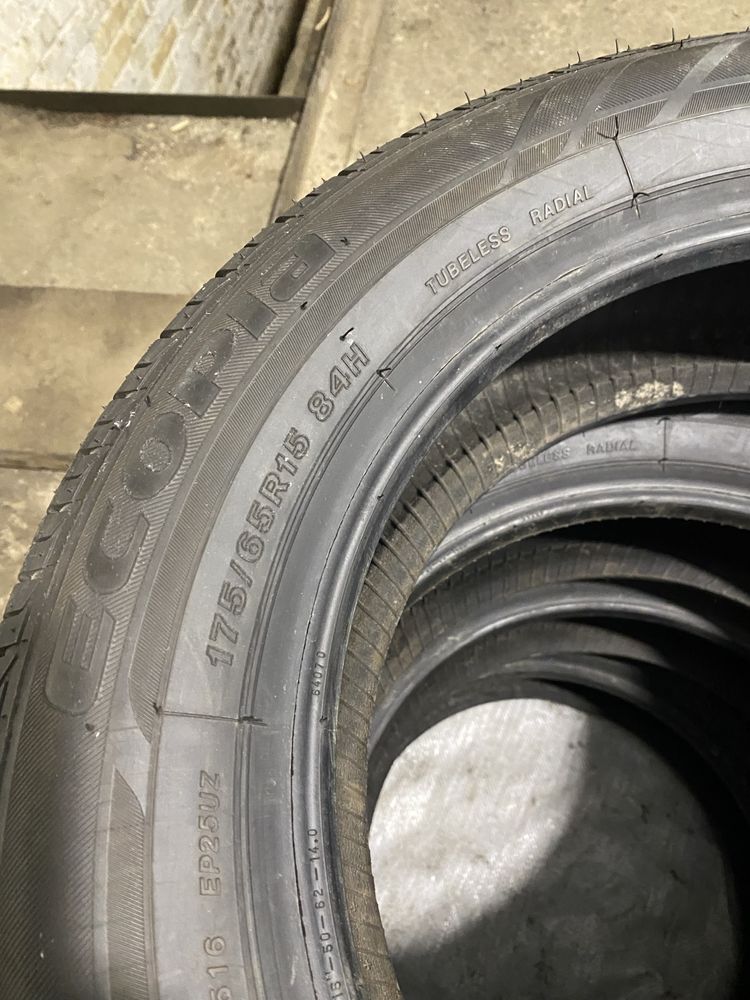 Продам резину BRIDGESTONE ECOPIA 175/65/15