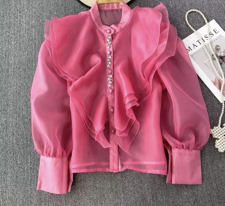 Жіноче боді, дивіться усі фото.