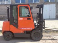 Навантажувач вилковий Doosan D30S-5, Дизельний