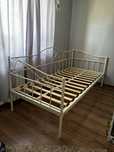 stelaz lozka metalowego
