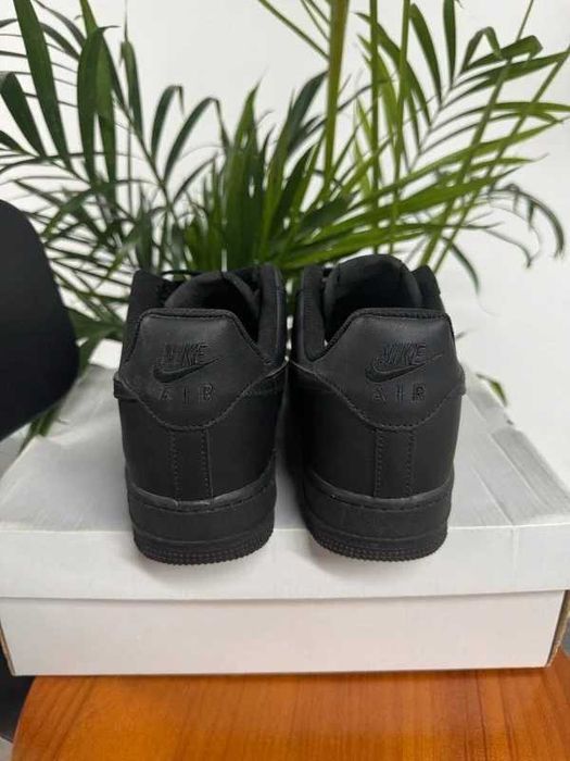 "Buty Trampki" Nike_Air_Force_1_Low_Black_R.40