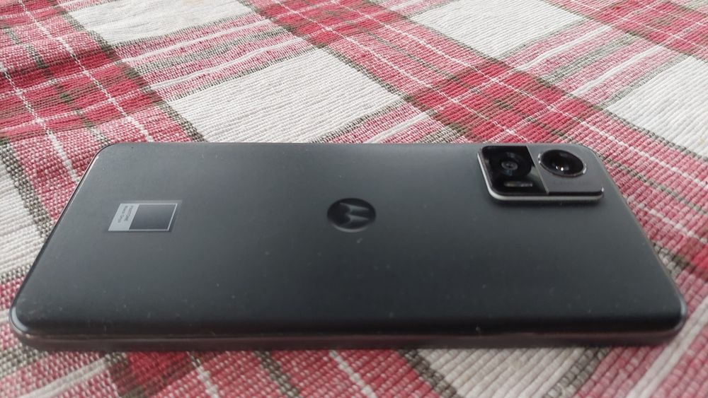 Smartfon Motorola edge 30 neo 8/128GB 6,2