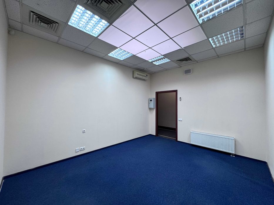 Офіс в БЦ на Подолі, 20 м.кв. Власник