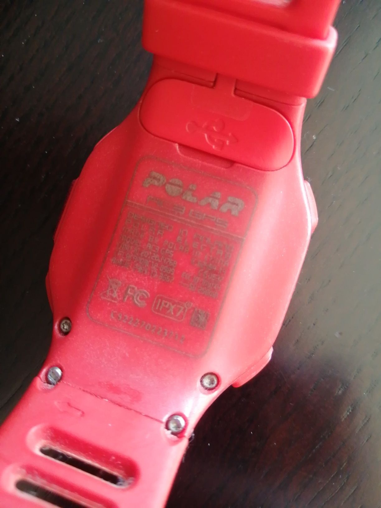 Relógio Polar RC3 GPS em vermelho