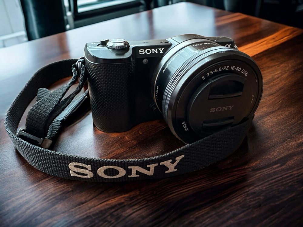 Aparat fotograficzny Sony Alpha A5000 czarny. Jak NOWY.
