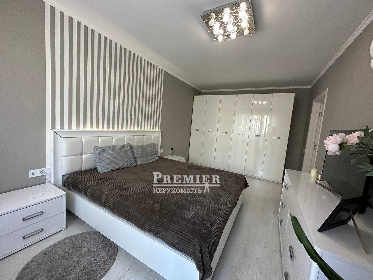 Продам 2 кімнатну квартиру з новим ремонтом на Таїрова