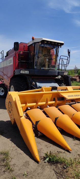 Продам комбайн КЗС 1218