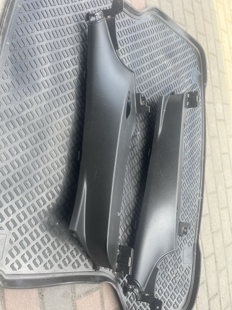 osłona słupka prawa i lewa hyundai i30 III gen.