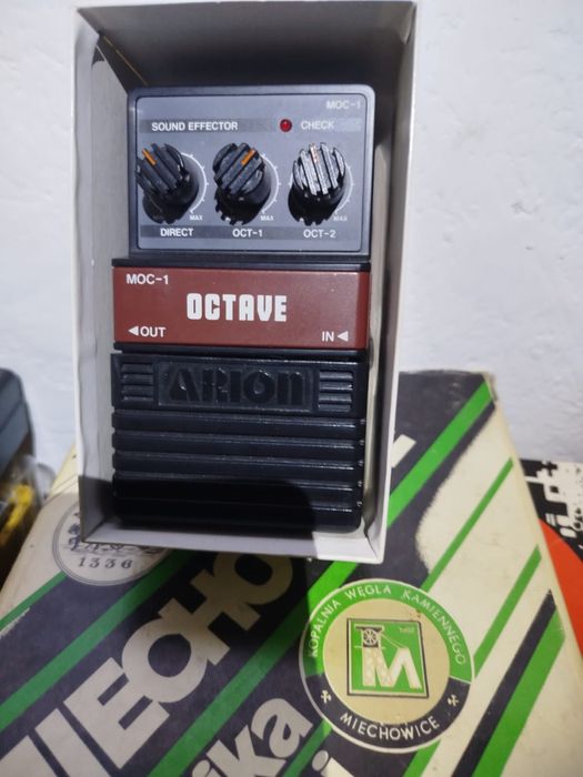 efekt gitarowy Arion MOC-1 Octave.