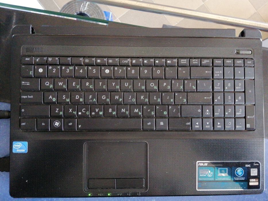 ASUS R550CB ноутбук з Європи, ASUS X54C  ,по запчастинах.
