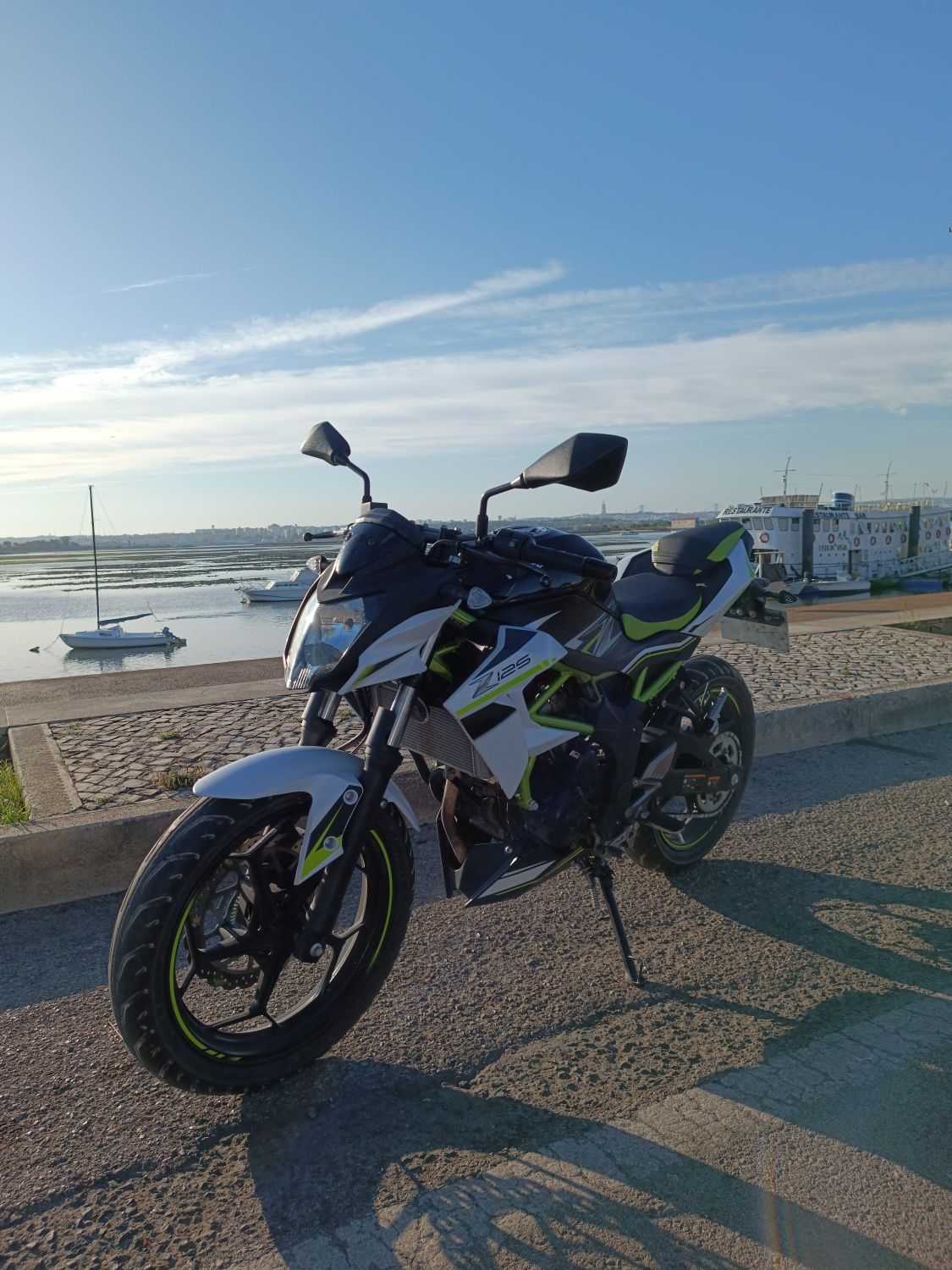 Kawasaki Z125 de 2020