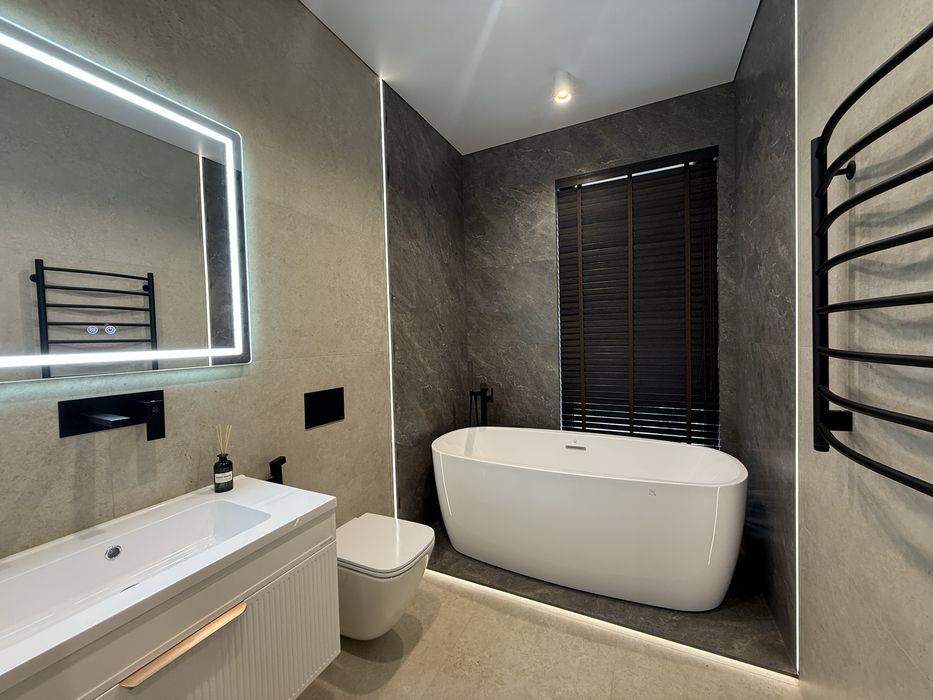 Чудовий варіант для особистого проживання. Таун, дуплекс з ремонтом