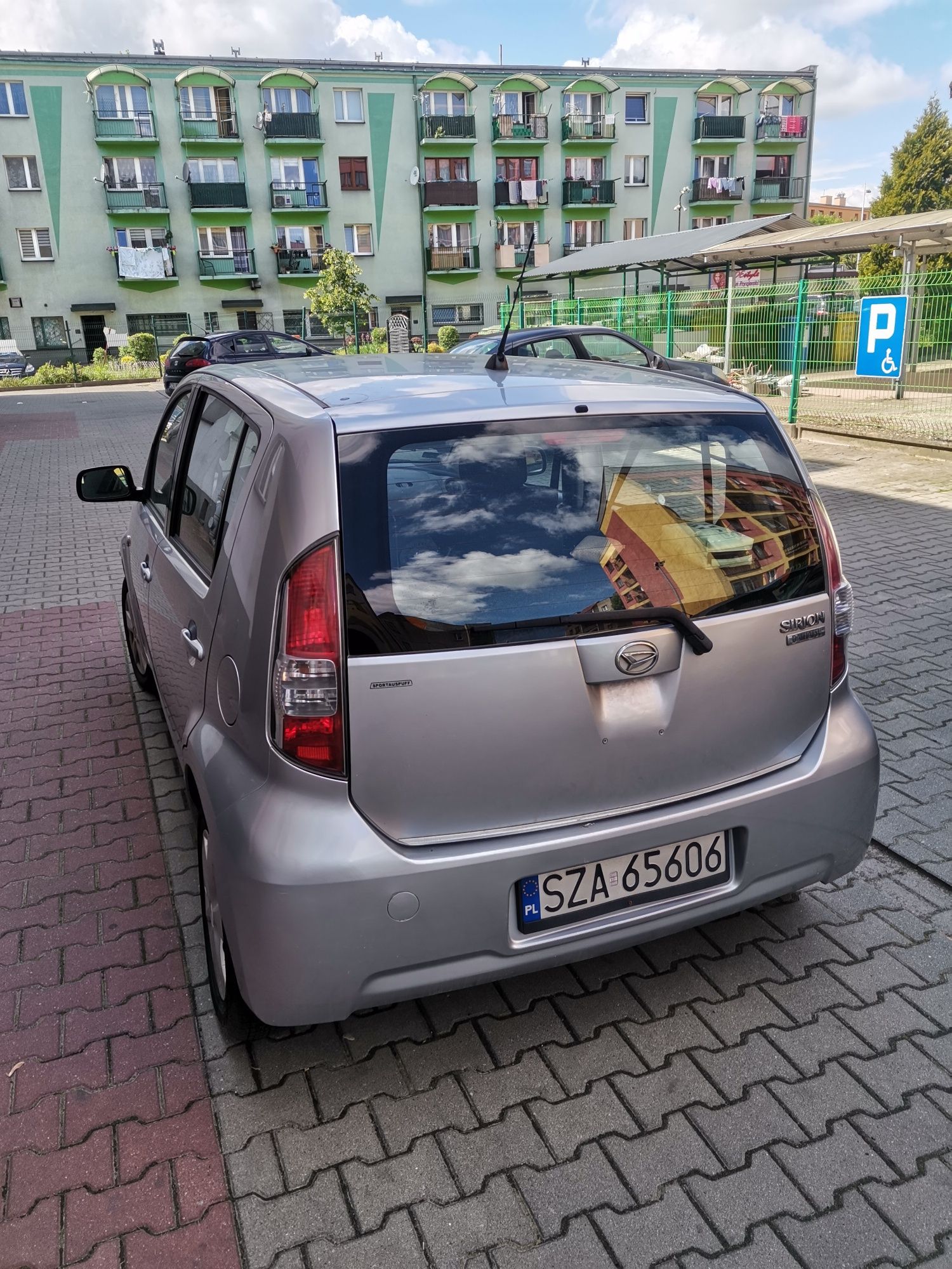 Daihatsu Sirion 1.0