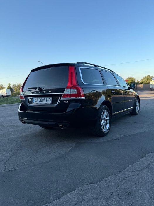 Продам Volvo V70 2015 року, 2.0 Дизель.