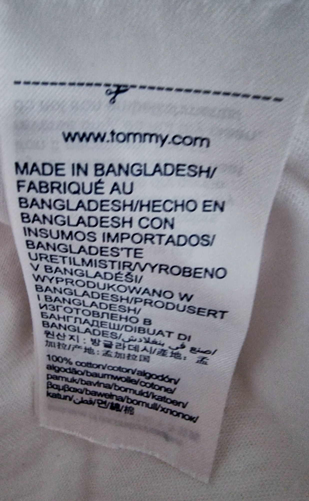 T- shirt z nadrukiem" Tommy Hilfiger ".
