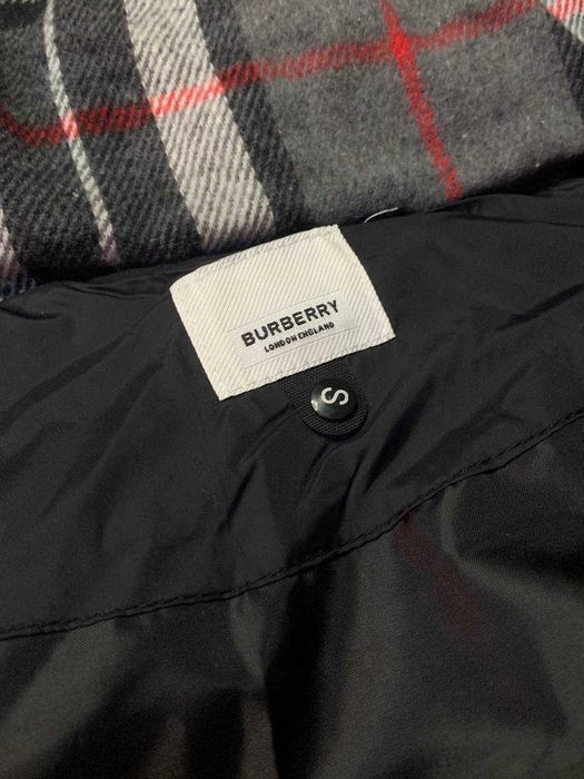 Куртка Burberry                            .