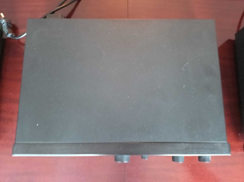 Amplificadores Rotel RB-981 e pré amplificador Rotel RC-995