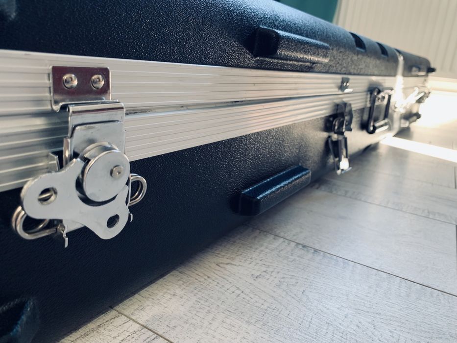 Pokrowiec hard case korg kronos 73