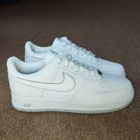 Оригінальні шкіряні кросівки Nike Air Force 1 '07 DV0788 100