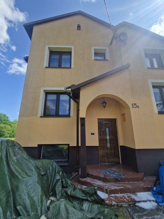 Mycie elewacji, dachu, hal produkcyjnych, kostki brukowej