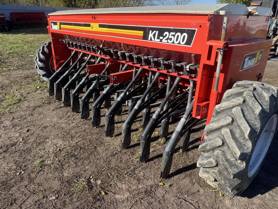 Сівалка зернова Анкерна з міндобривом TUME KL2500 2.5м Гарний Стан