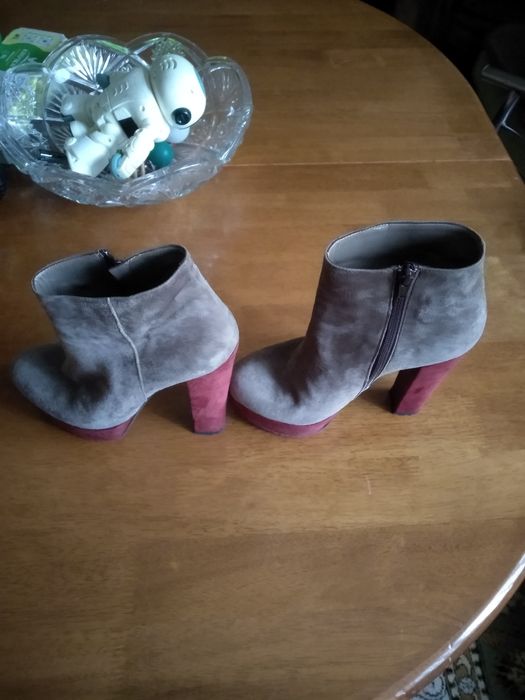 Ботинки из натуральной замши