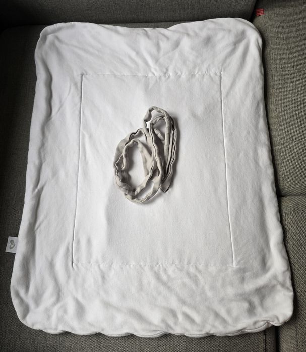 Rożek niemowlęcy biały z szarym pasem Roger Publishing Mamaginekolog