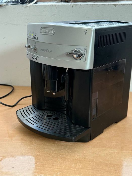 Кавомашина DeLonghi Magnifica ESAM 3100.SB