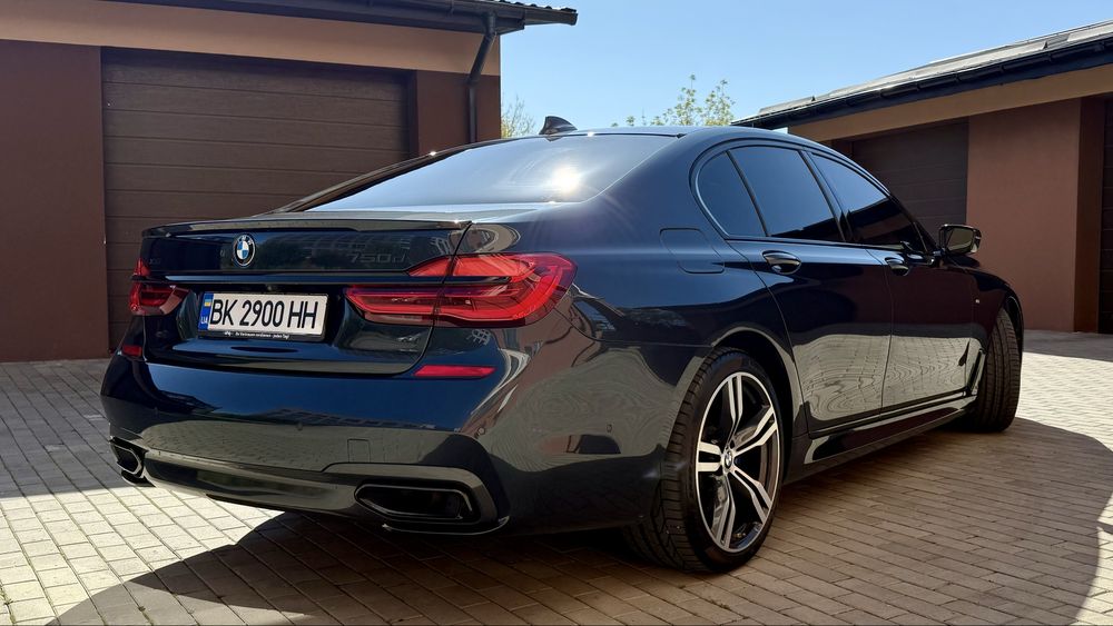BMW 750d 2017 оригінальний пробіг 133000