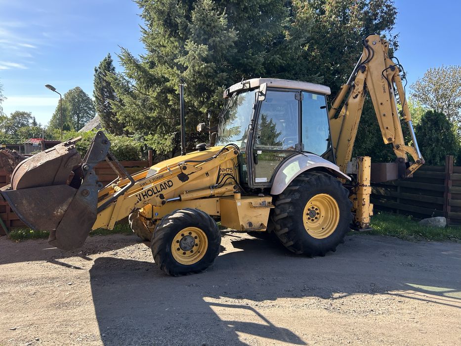 Koparko Ładowarka New Holland , Zadbana , 4 łyzki ma