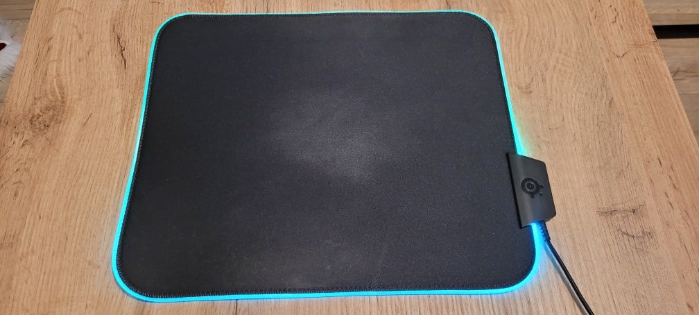 Podkładka mata steelseries podświetlana  32x27